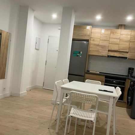 U2 Apartamento A Estrenar, Cerca De Metro Madrid Exterior foto